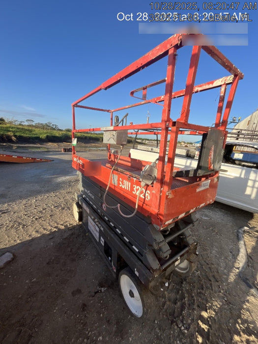 2018 Skyjack SJIII-3226 Skyjack SJIII3226 Scissor Lift w/Trojan Batteries