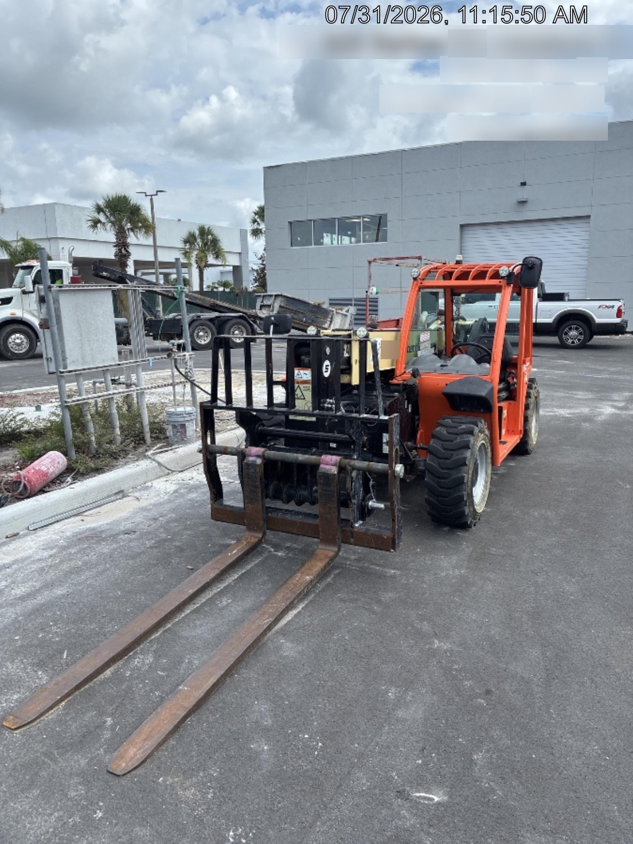 2023 JLG G5-18A