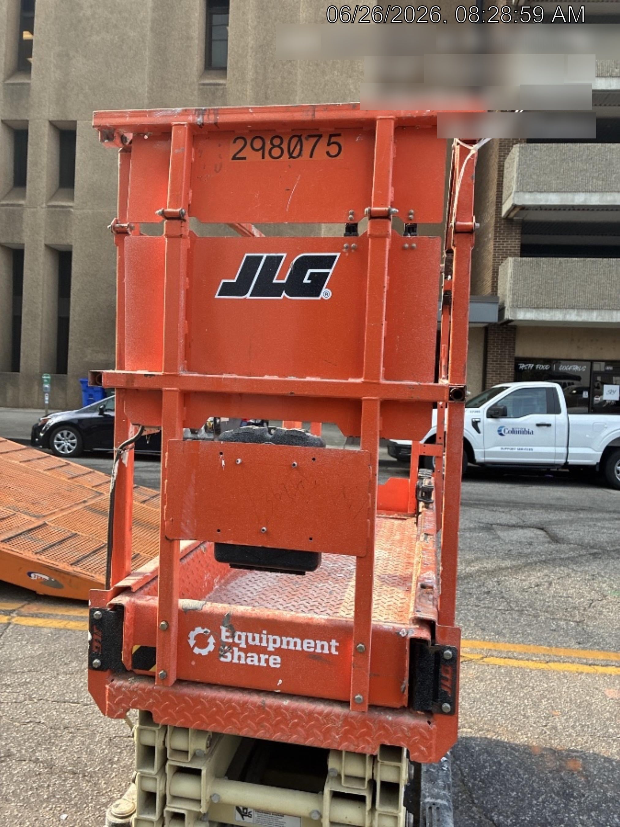 2023 JLG ES1932
