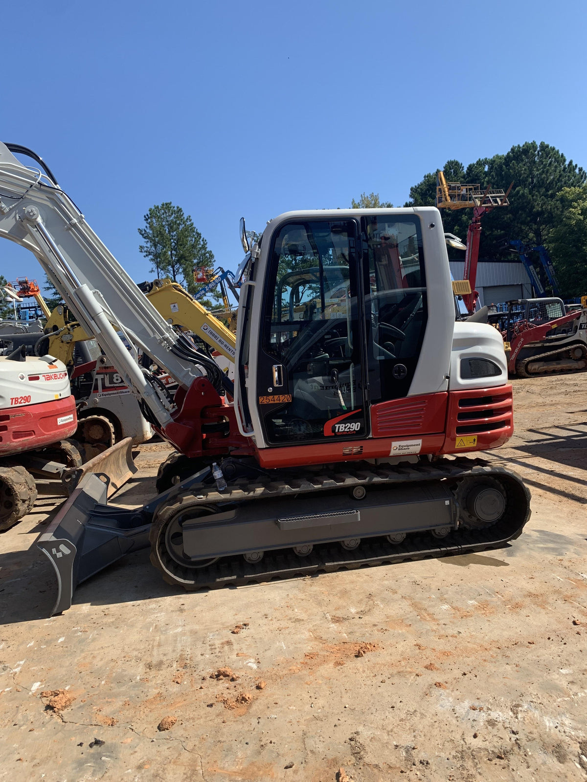 2022 TAKEUCHI TB290-CR