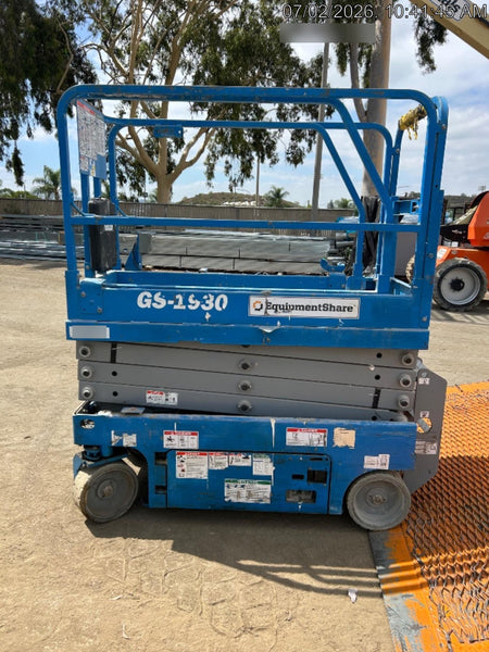 2019 Genie GS-1930 Half Height Swing Gate, 800W Inverter