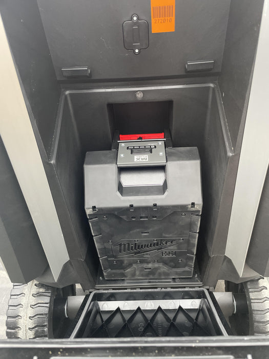 2022 MILWAUKEE MXF041-1XC