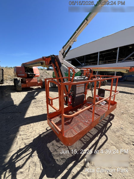 2019 JLG 660SJ