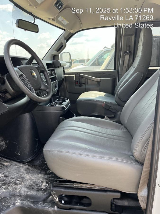 2025 CHEVROLET Express Van - Rental