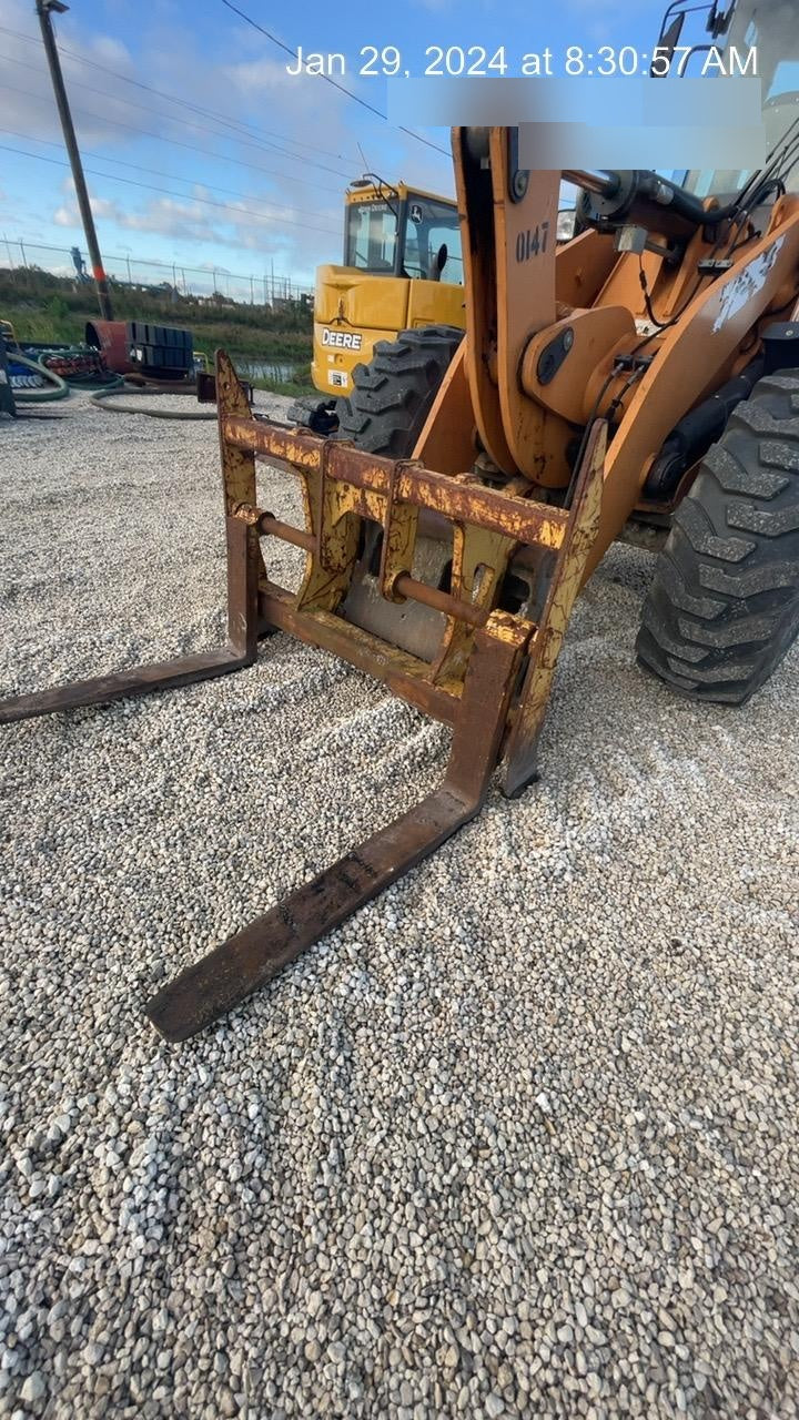 2014 CASCADE 84" Pallet forks - Cascade