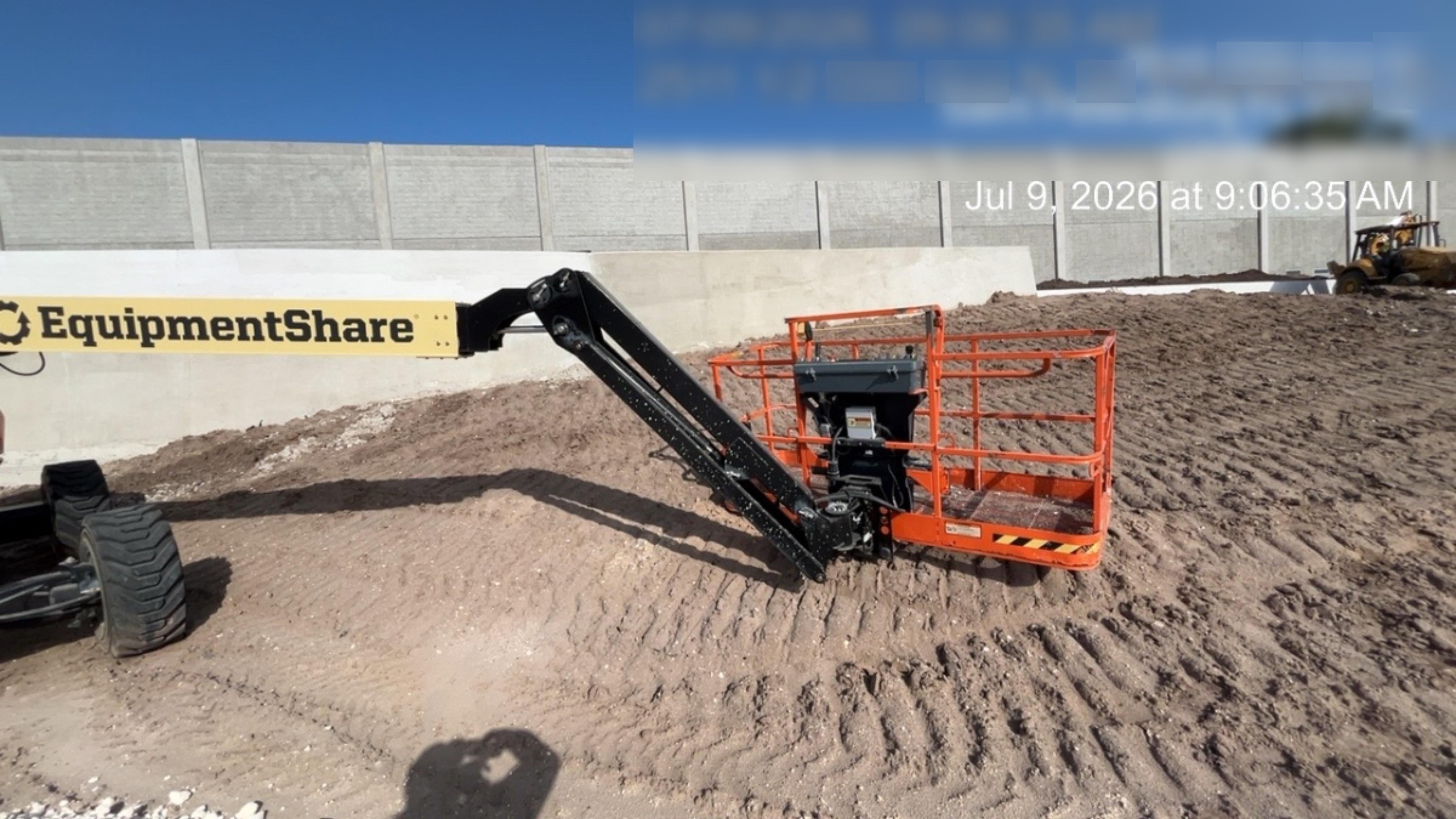 2023 JLG 460SJ