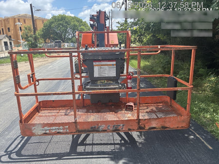 2019 JLG 660SJ 4WD w/Deutz Diesel Engine, FF Tires, Beacon, Welder-Ready Package