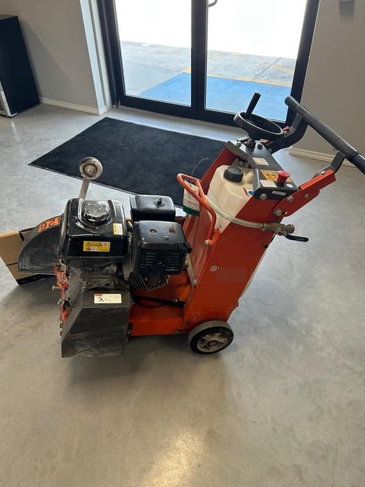 2025 HUSQVARNA FS 400 LV