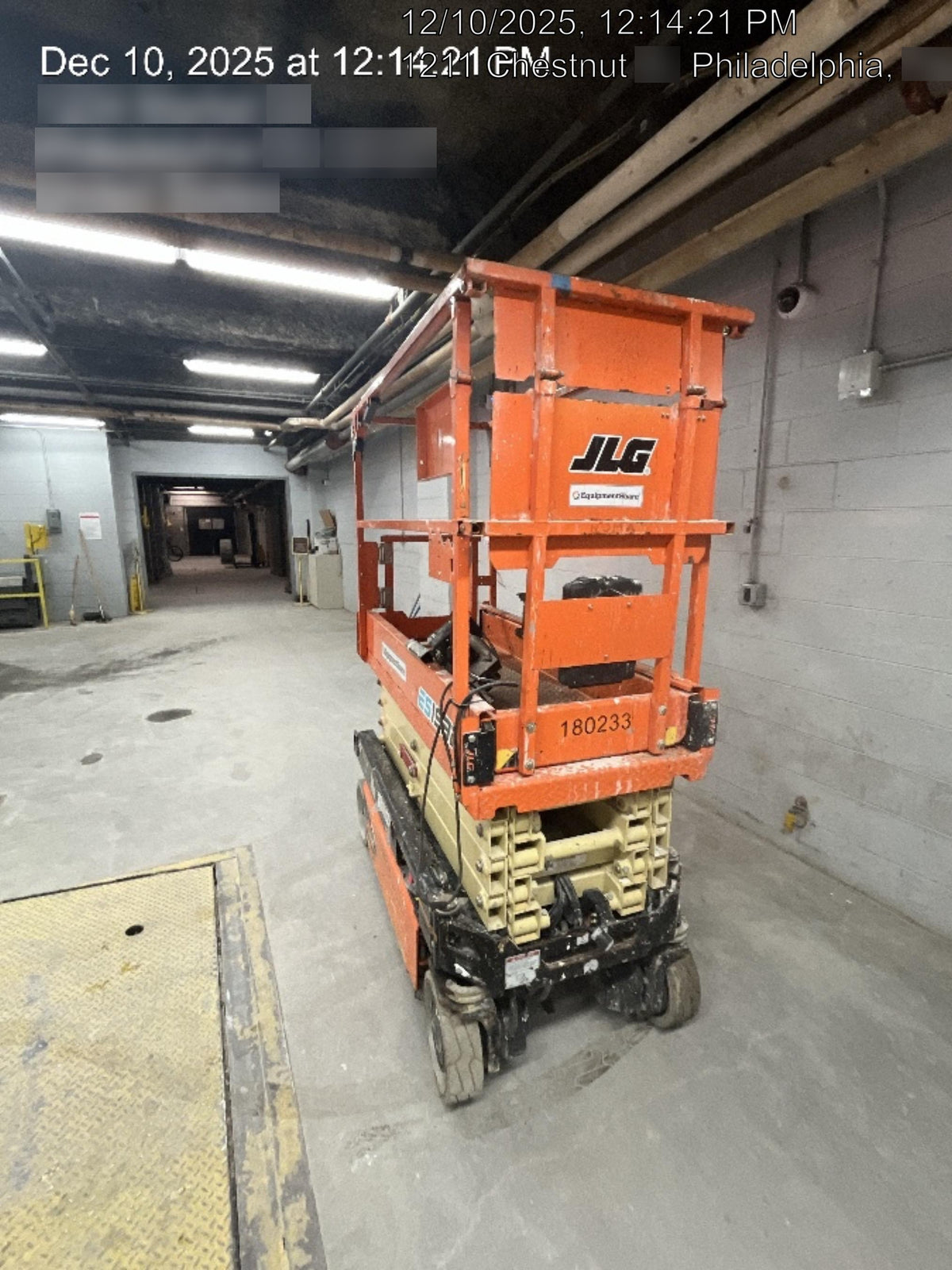 2022 JLG ES1932