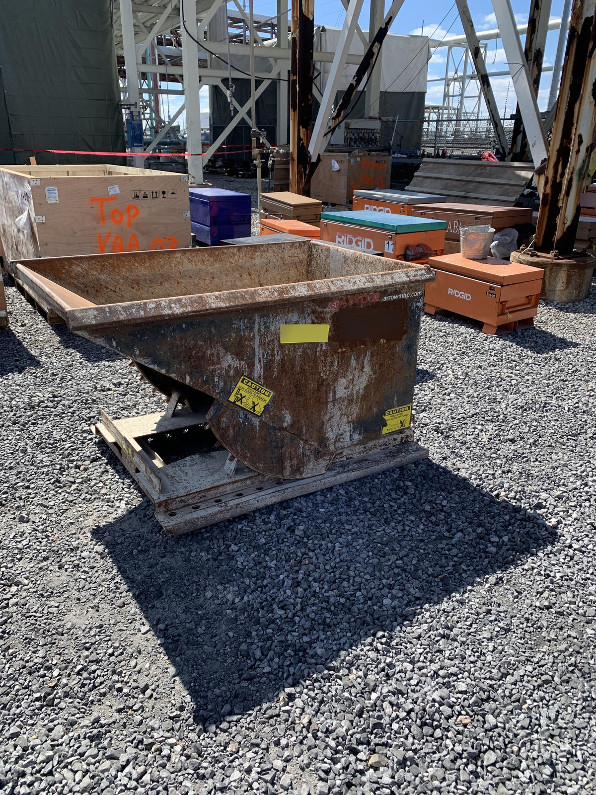 2019 ARROW MATERIAL HANDLING Dump Hopper, 1 cu yd - Arrow