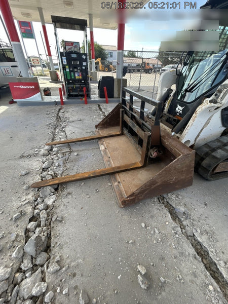 2023 ARROW MATERIAL HANDLING 24" Pallet Fork Frame