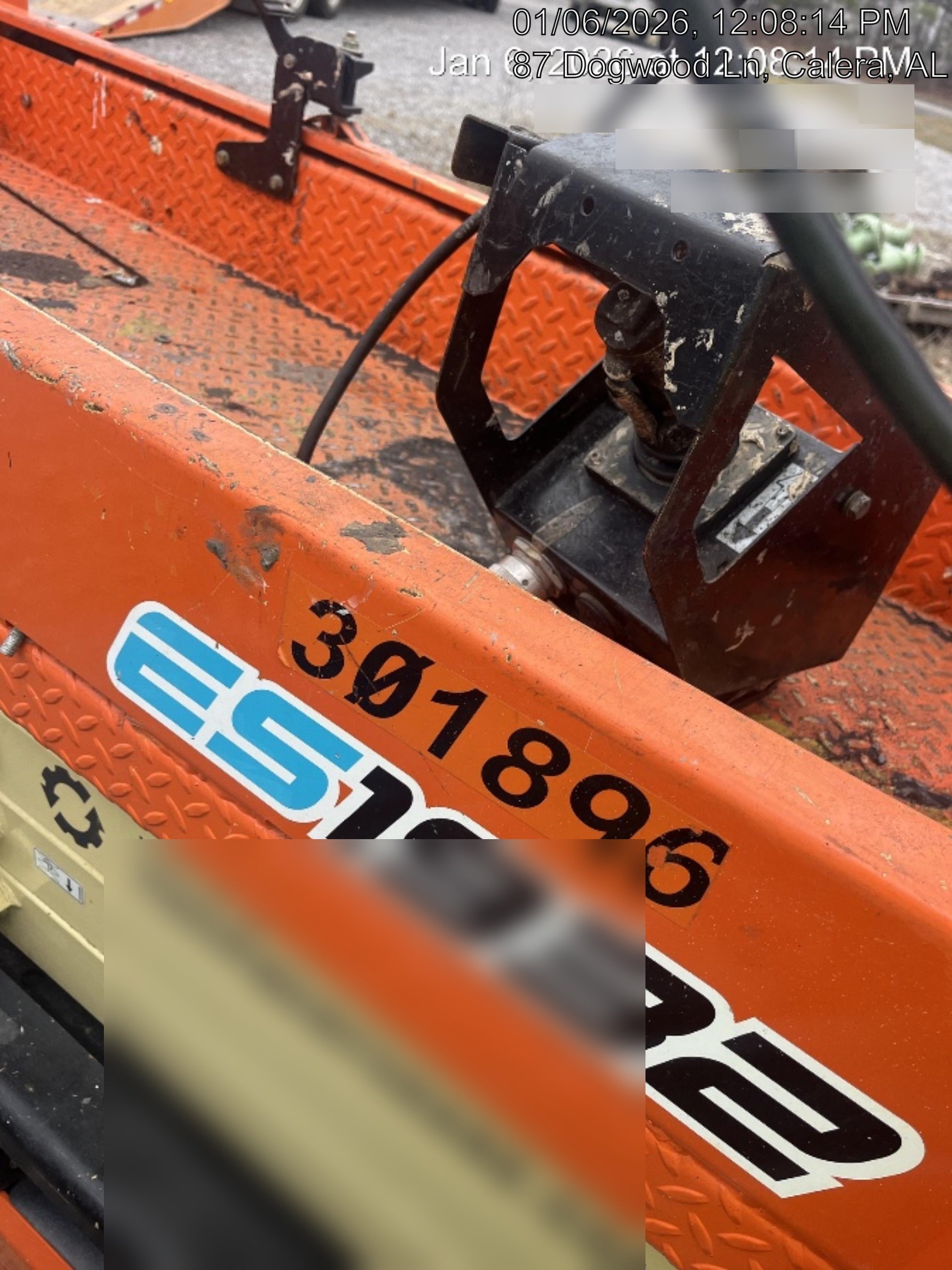 2023 JLG ES1932