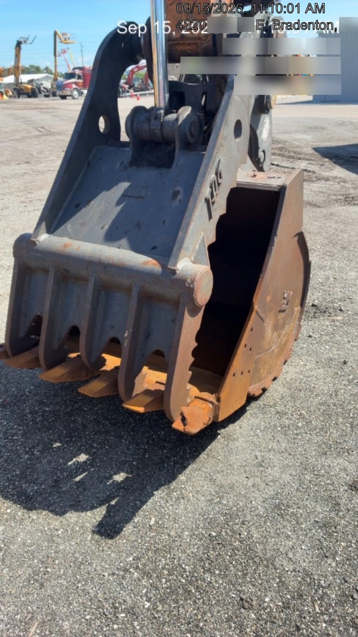 2023 CASE CX260E