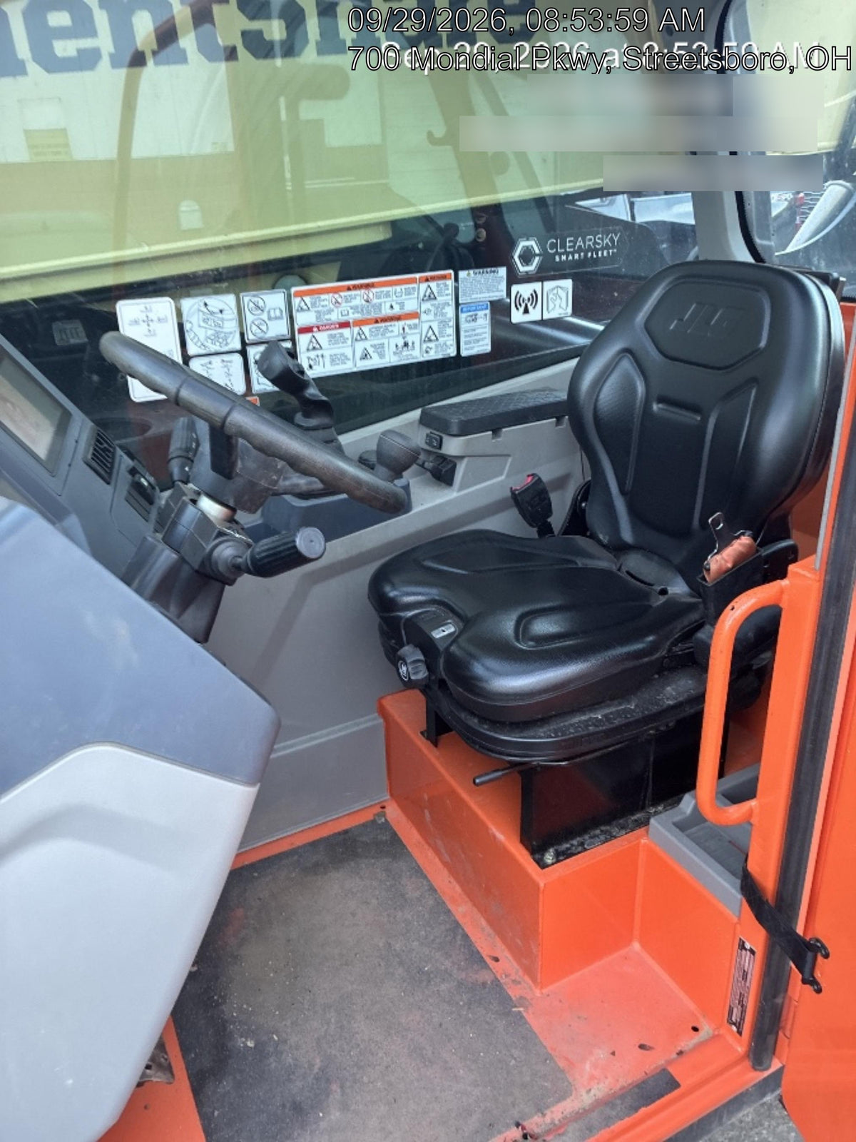 2025 JLG 1055 Premium