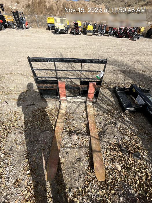 2022 ARROW MATERIAL HANDLING 60" Pallet Forks - Arrow