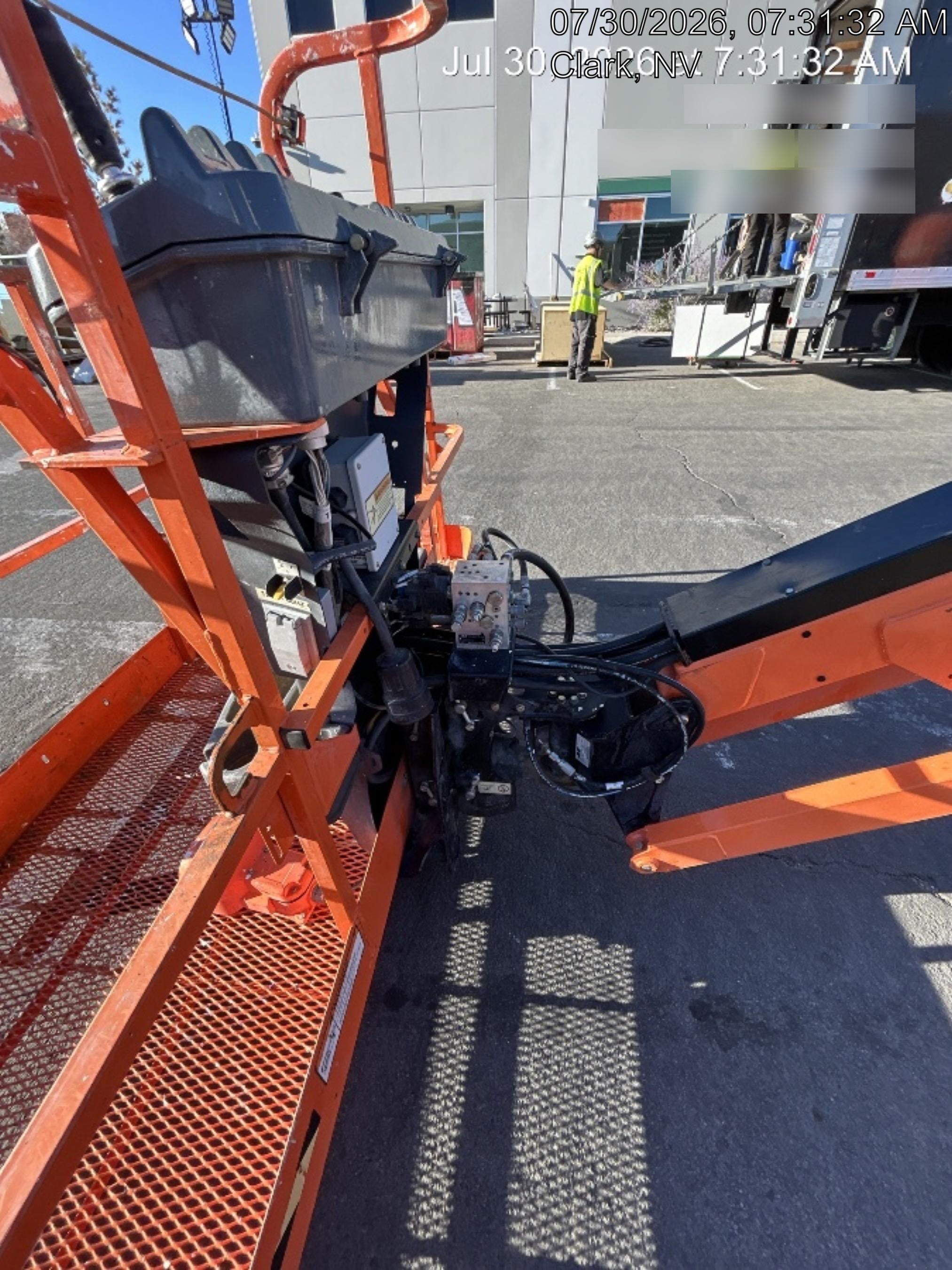 2021 JLG 660SJ