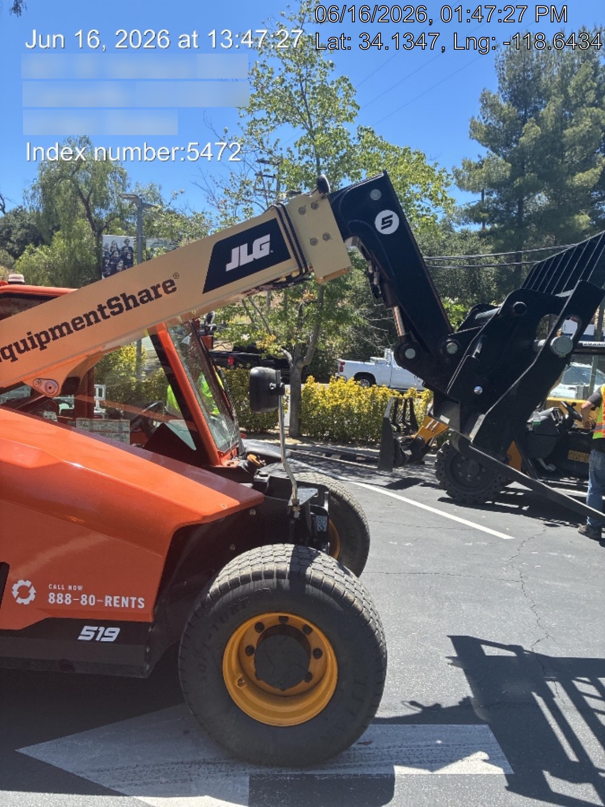 2025 JLG 519