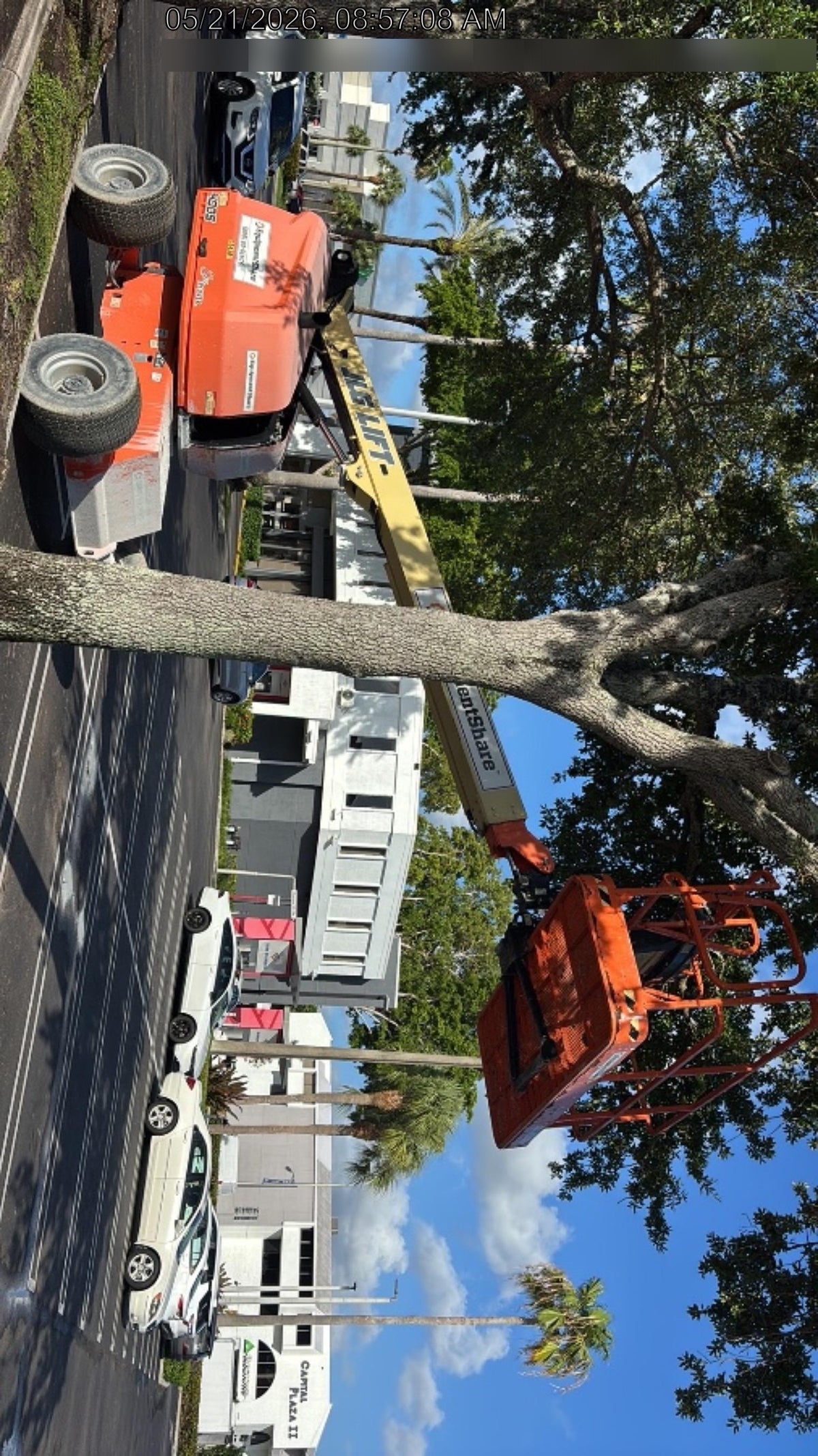 2021 JLG 400S