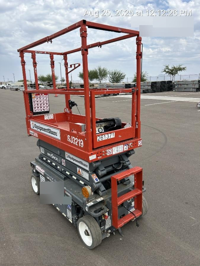 2022 SKYJACK SJ3219