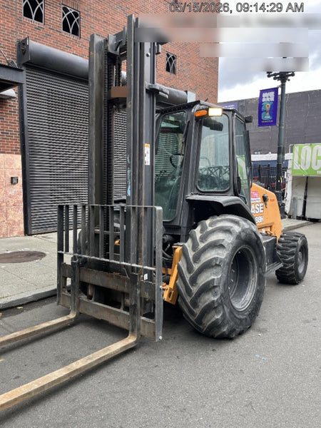 2021 CASE 588H