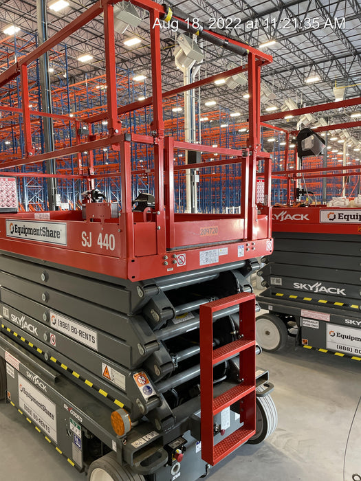 2022 SKYJACK SJ4740