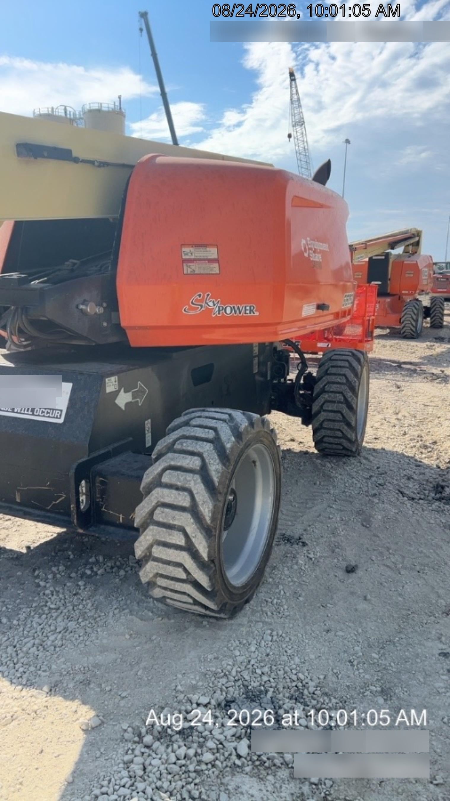 2023 JLG 660SJ