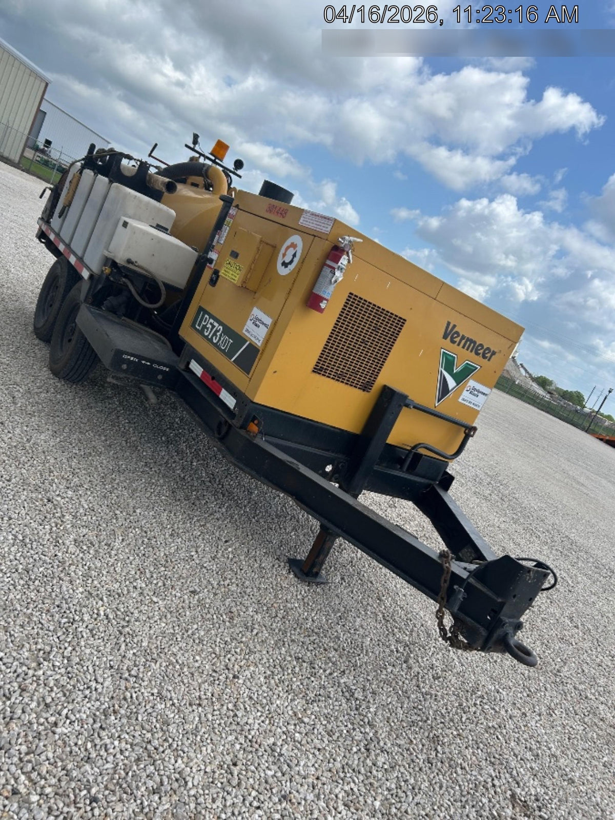 2023 Vac-Tron LP573XDT T4 Koehler Diesel Engine, 500 Gallon Debris Tank, x2 100 Gallon Water Tanks