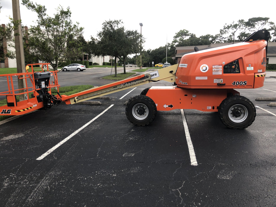 2020 JLG 400S