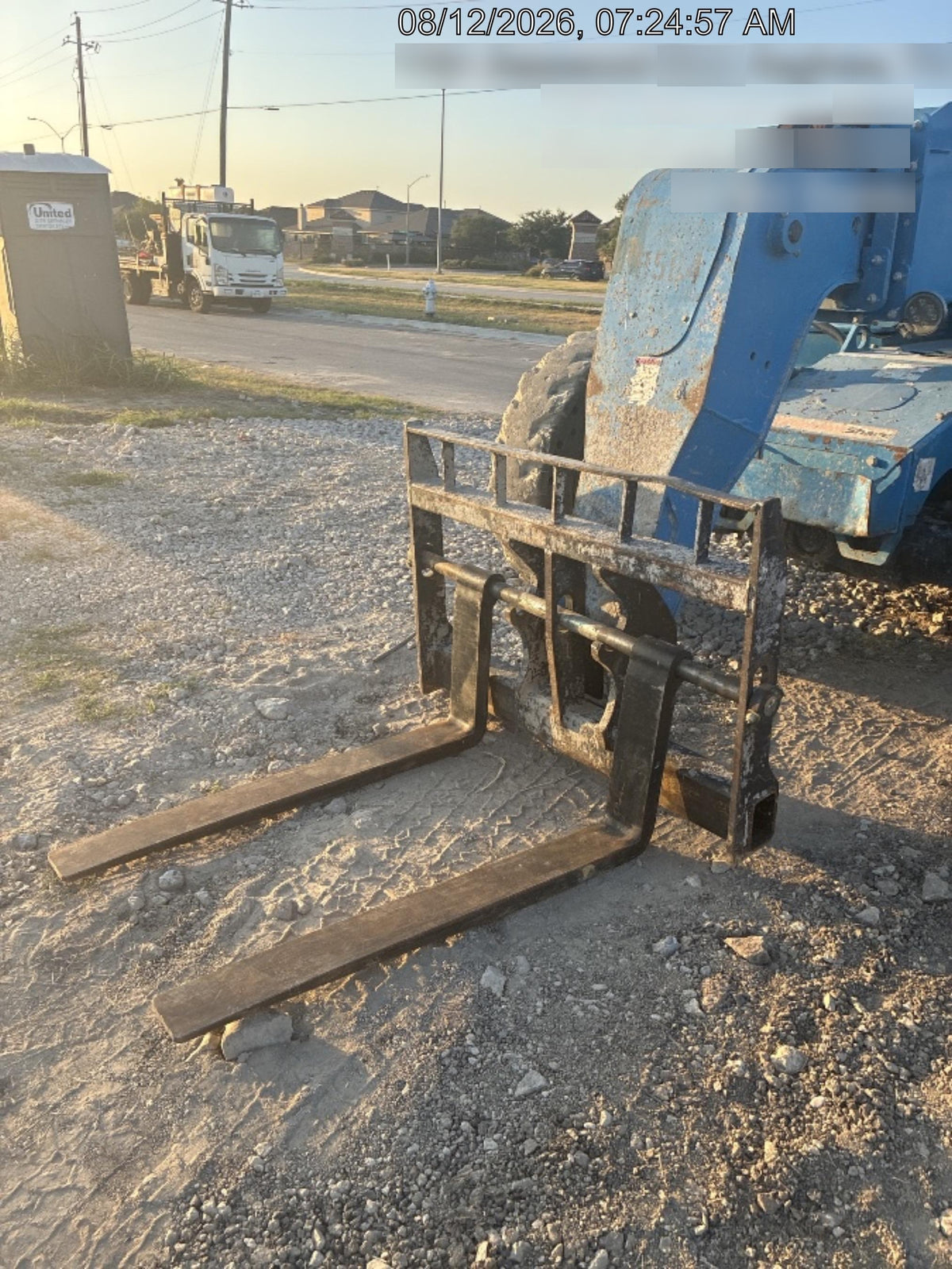 2018 Genie GTH-844 Genie GTH-844D w/Open ROPS, FF Tires, Work Light/Beacon, 60" Carriage and Forks