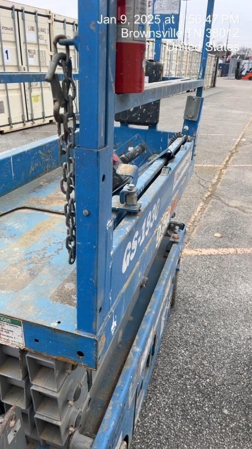 2019 Genie GS-1930 Fixed rails with chain Entry