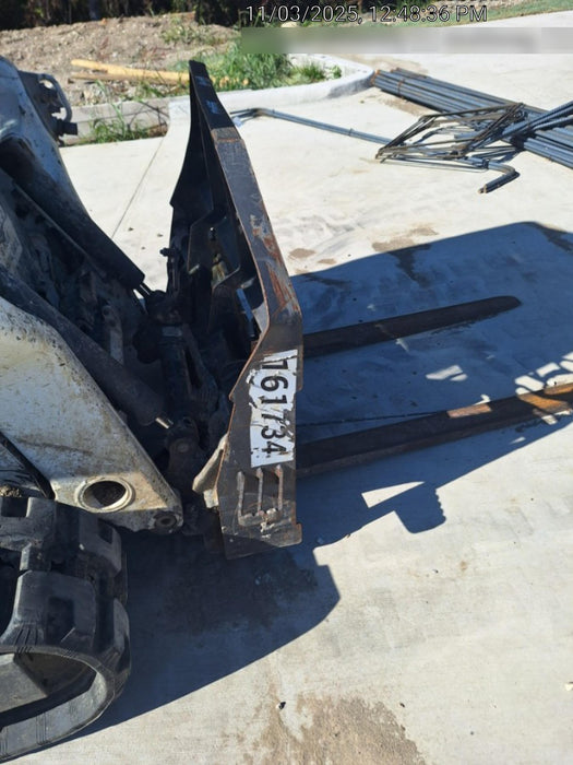 2021 PALADIN 48" Pallet Forks - Paladin