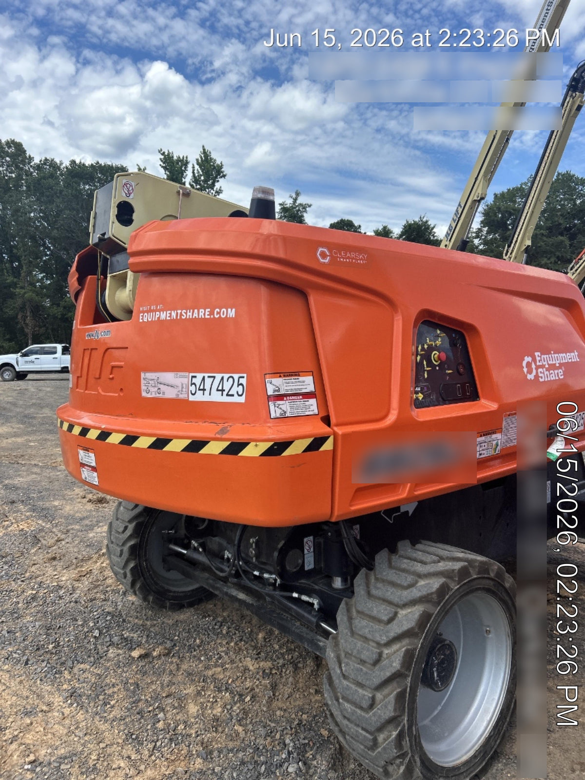 2025 JLG 660SJ