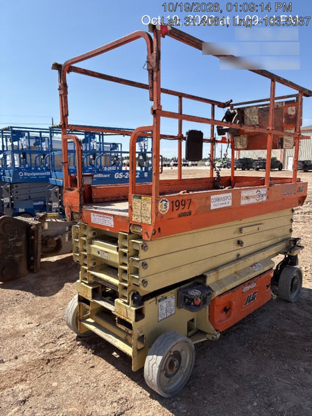 2016 JLG 3246ES