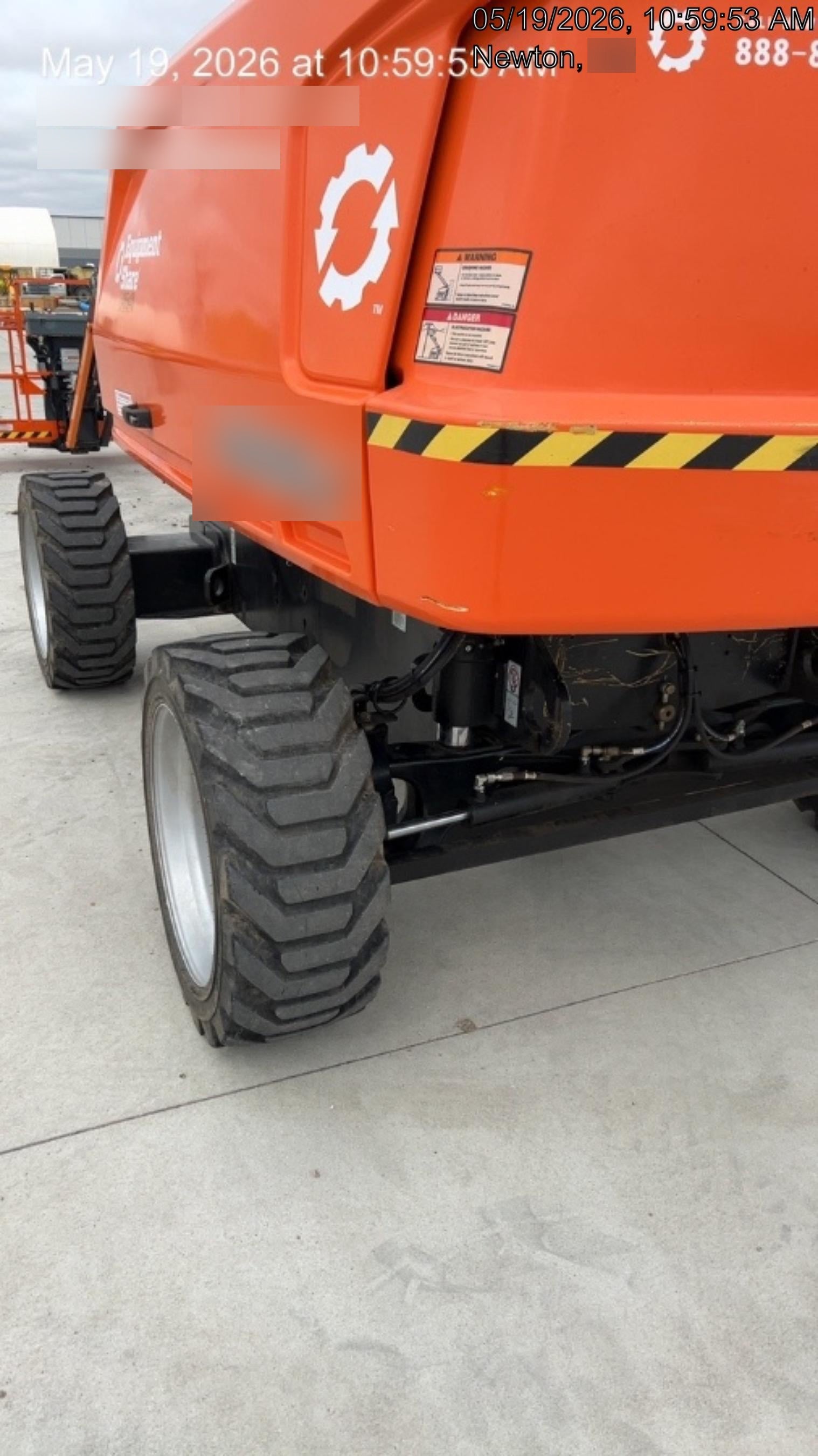 2023 JLG 660SJ
