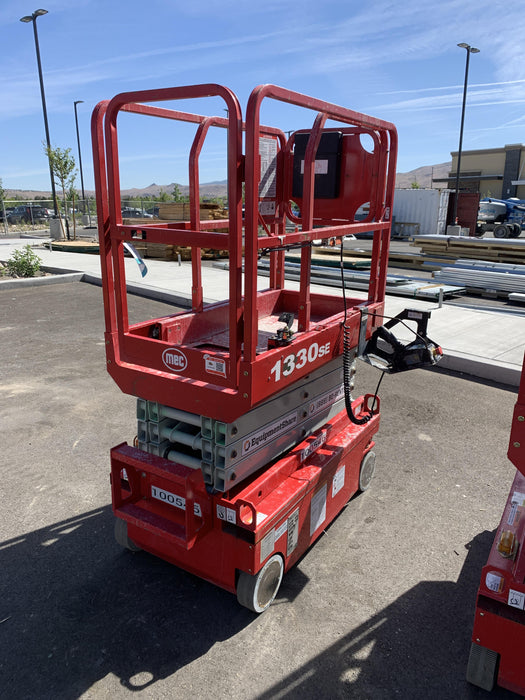 2020 MEC 1330SE Solid NM Tires, Steel Swing out Doors, LCS, Beacon, 900W Invertor