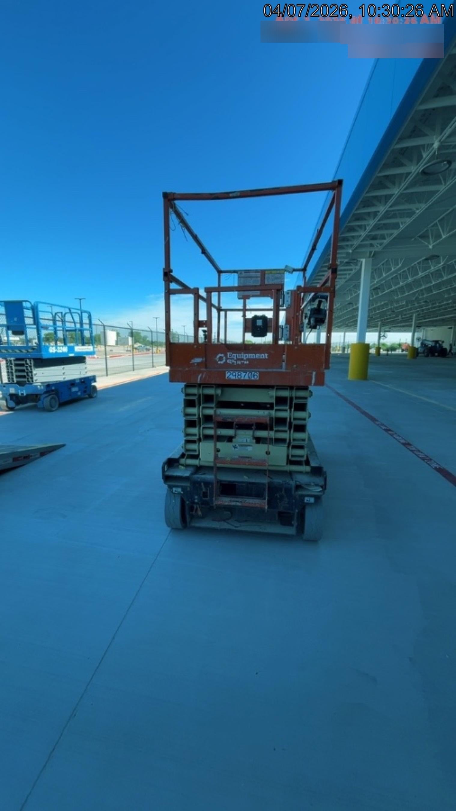 2023 JLG ES3246