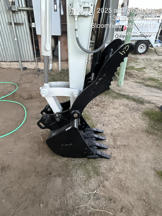 2025 TAKEUCHI 18" HD Bucket - Takeuchi