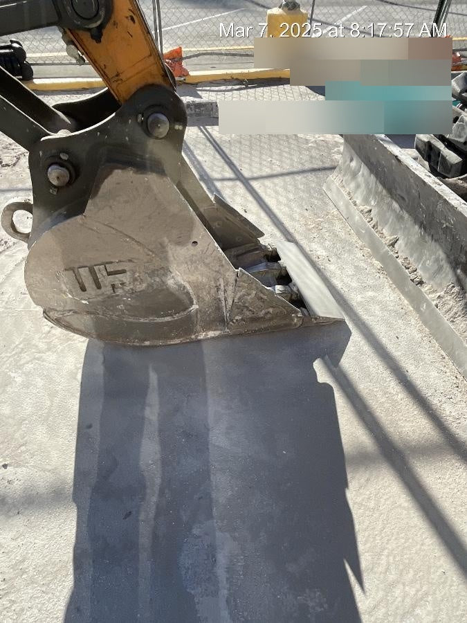 2019 WERK-BRAU 24" Bucket-WERK-BRAU