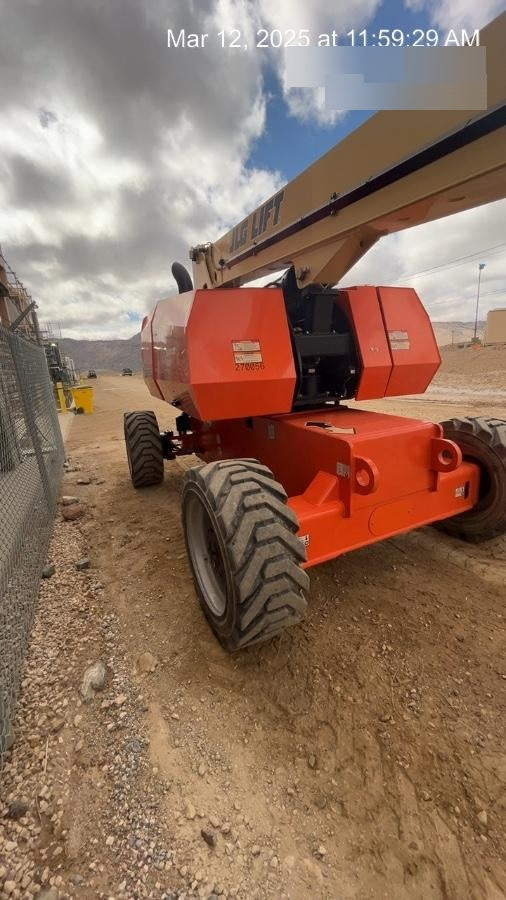2022 JLG 860SJ
