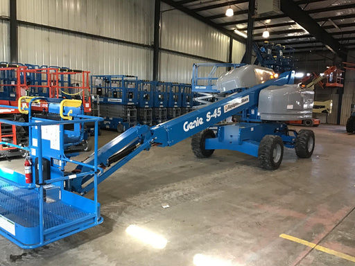 2018 GENIE S-45