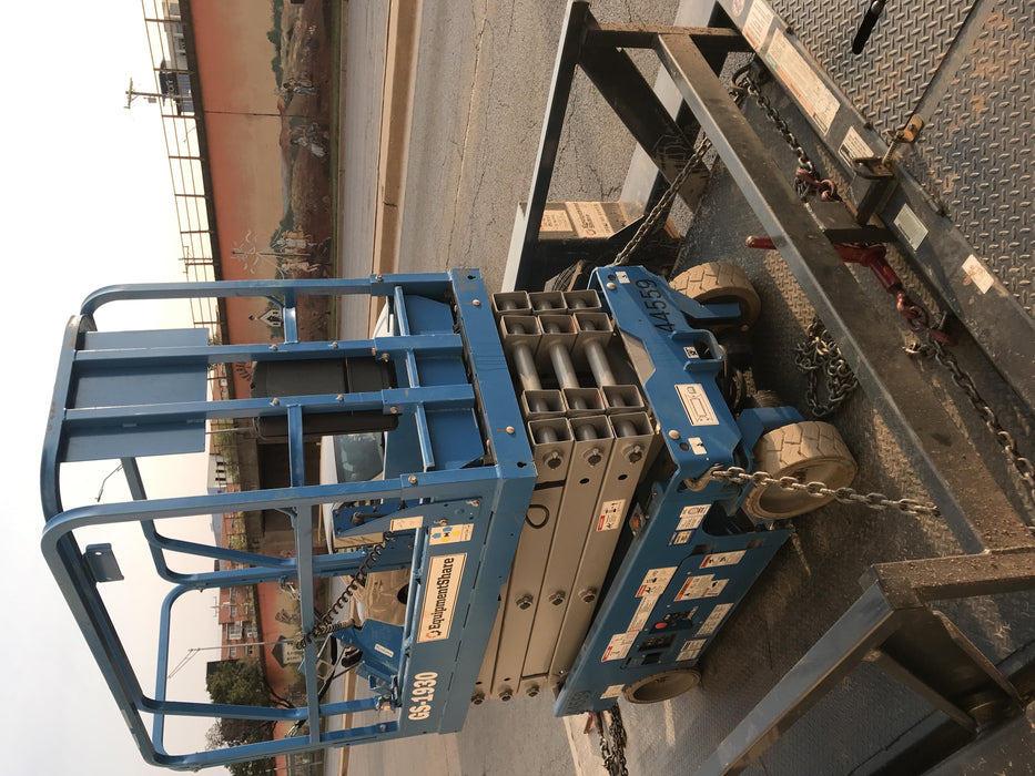 2019 Genie GS-1930 Fixed rails with chain Entry