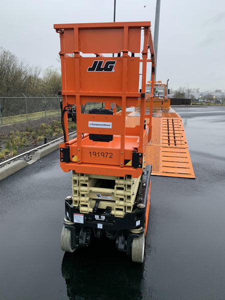 2021 JLG ES1932