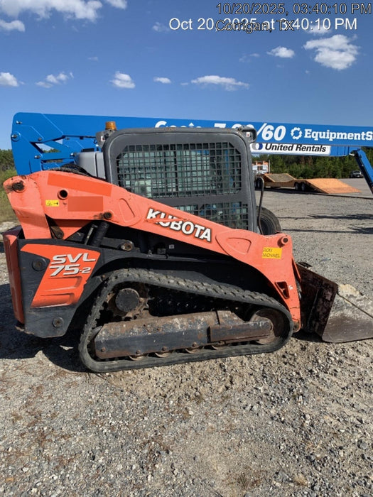 2019 Kubota SVL75-2 Cab/Heat/Air, Standard Tracks, Standard Flow, Hydraulic QC 68" HD Bucket w/ Smooth cutting edge