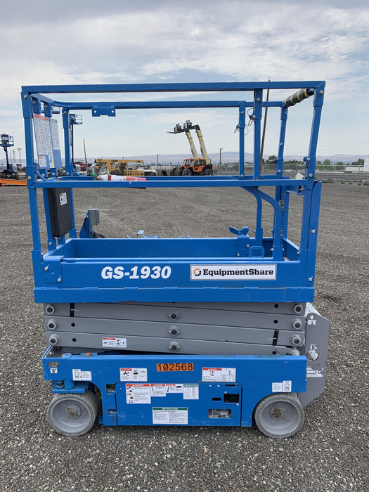 2020 Genie GS-1930 Solid Non Marking Tires, Beacon, Folding rails with half height swing gate, 800W Inverter
