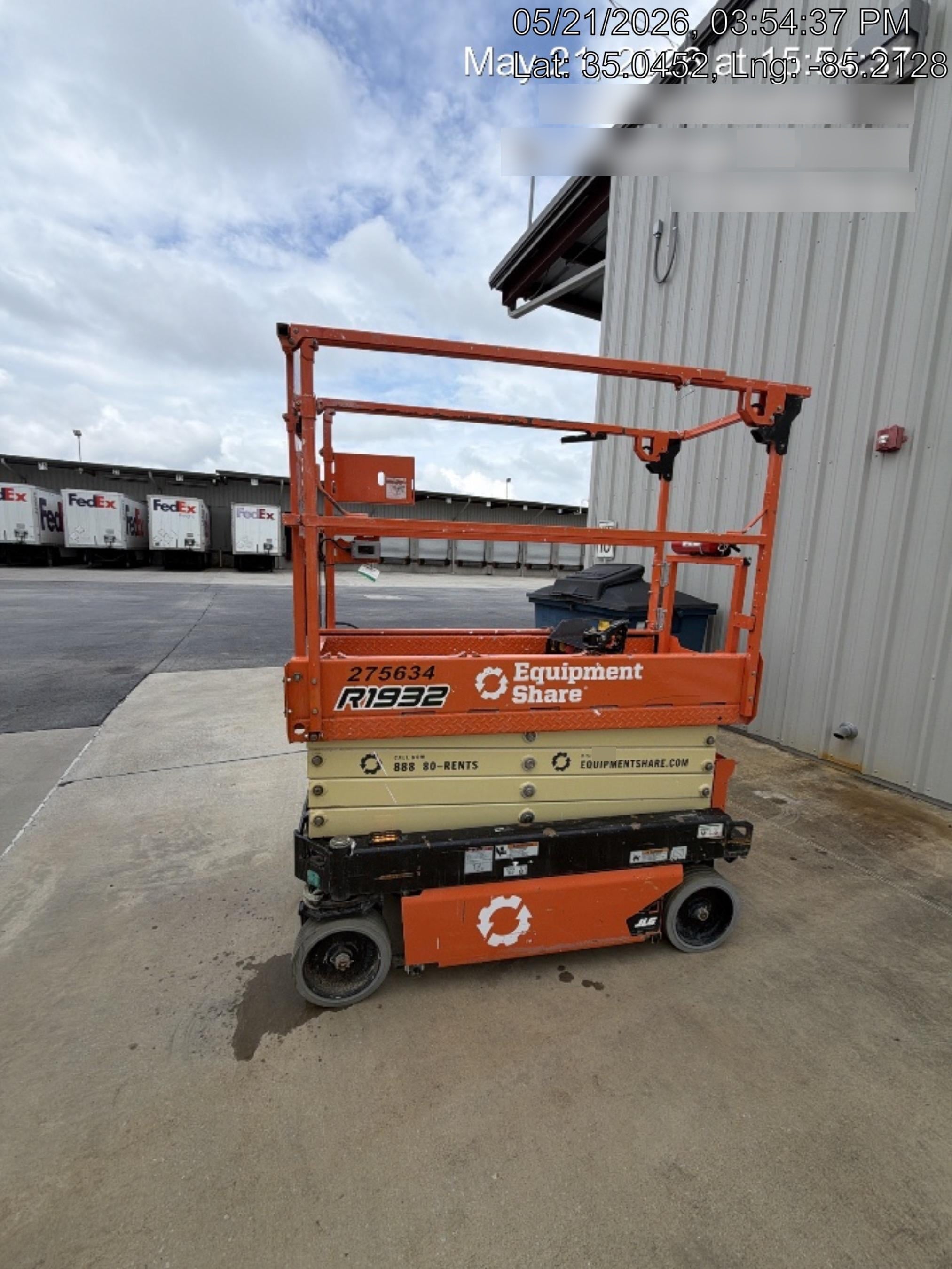 2022 JLG R1932