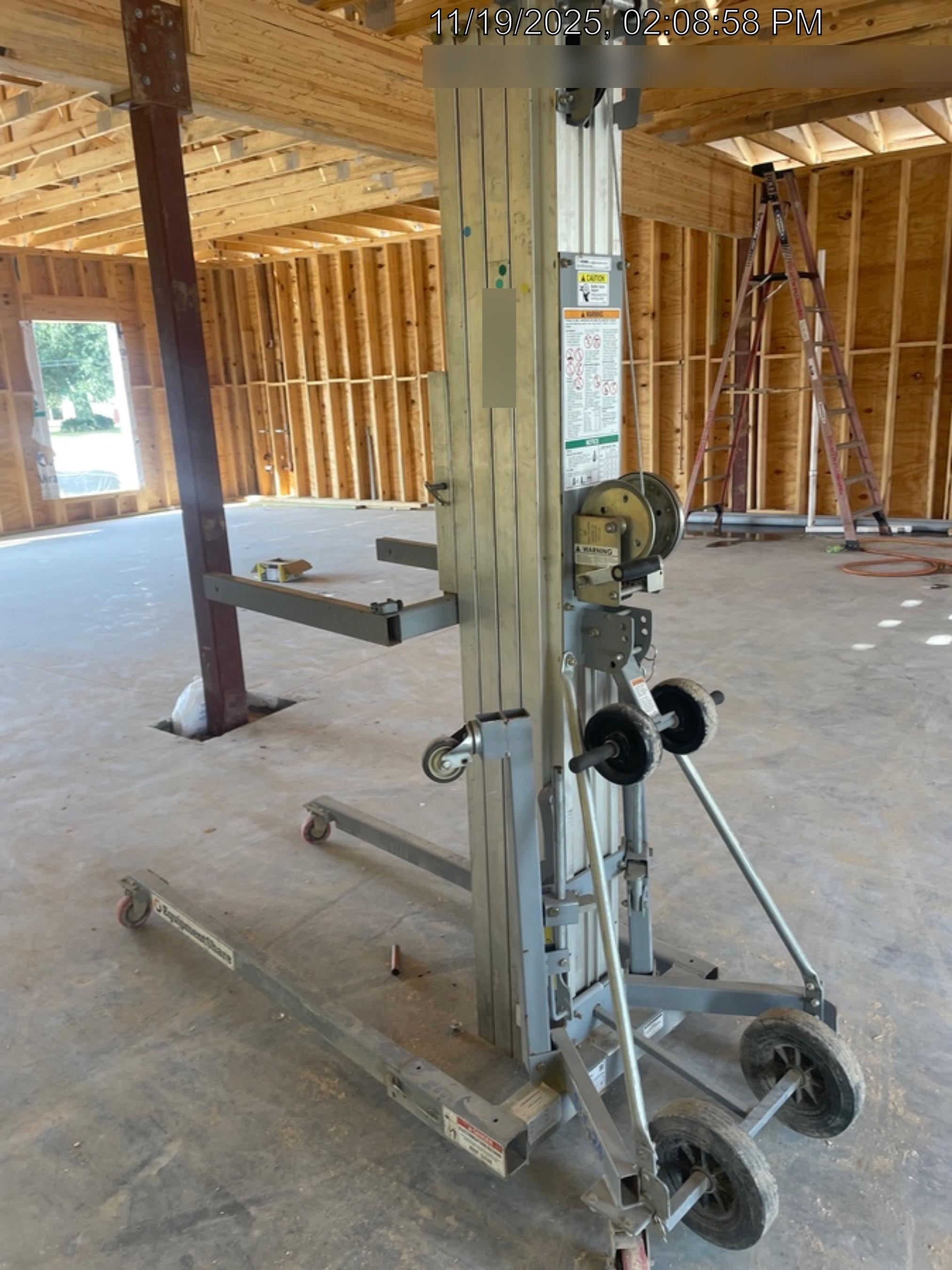 2019 GENIE SLC-24