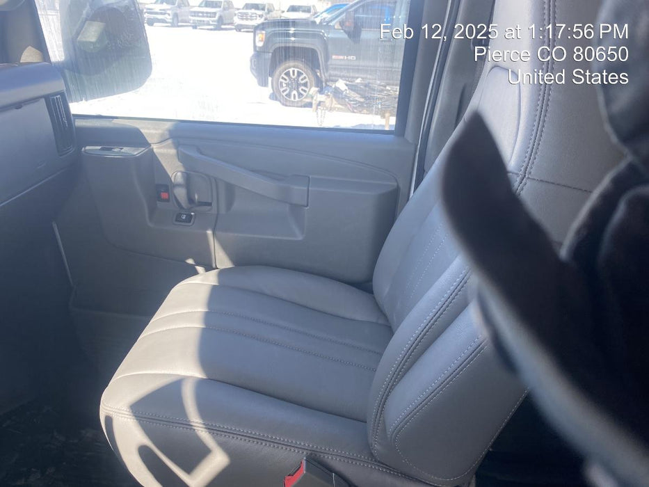 2025 CHEVROLET Express Van - Rental