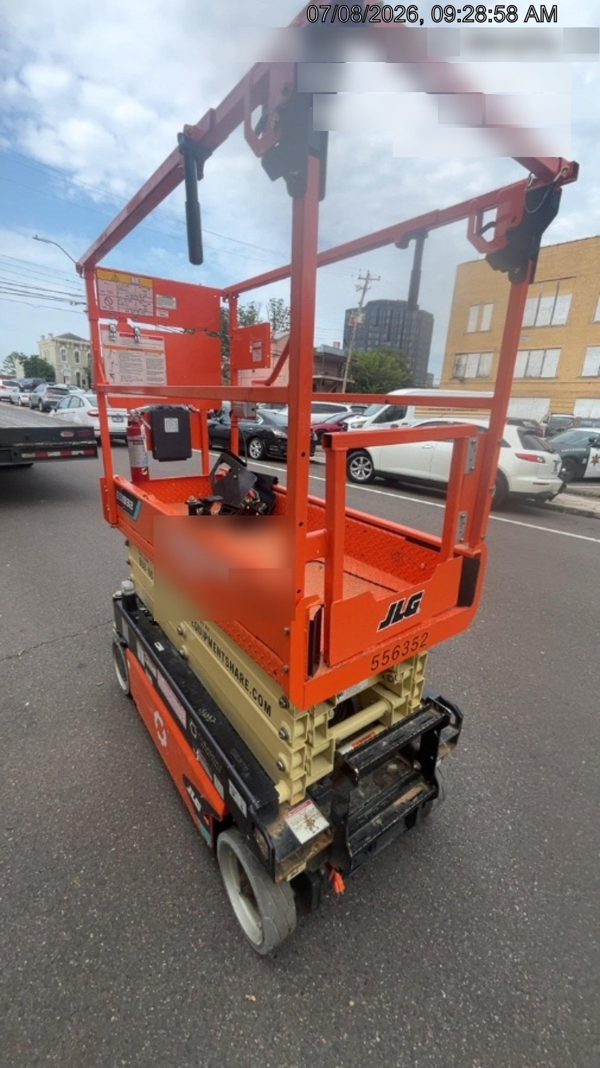 2025 JLG ES1932