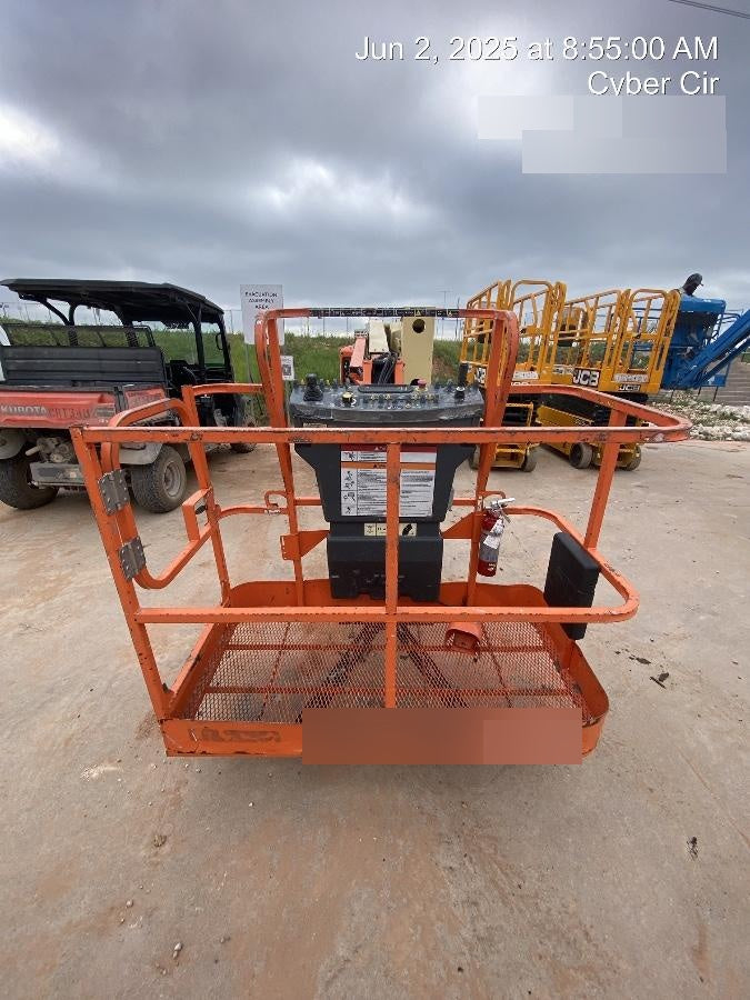 2019 JLG E450AJ