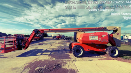 2021 JLG 800AJ